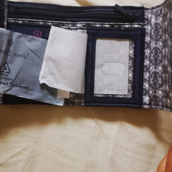 Vera Bradley Women's Cotton Riley Compact Wallet with RFID Protection - Picture 8 of 8